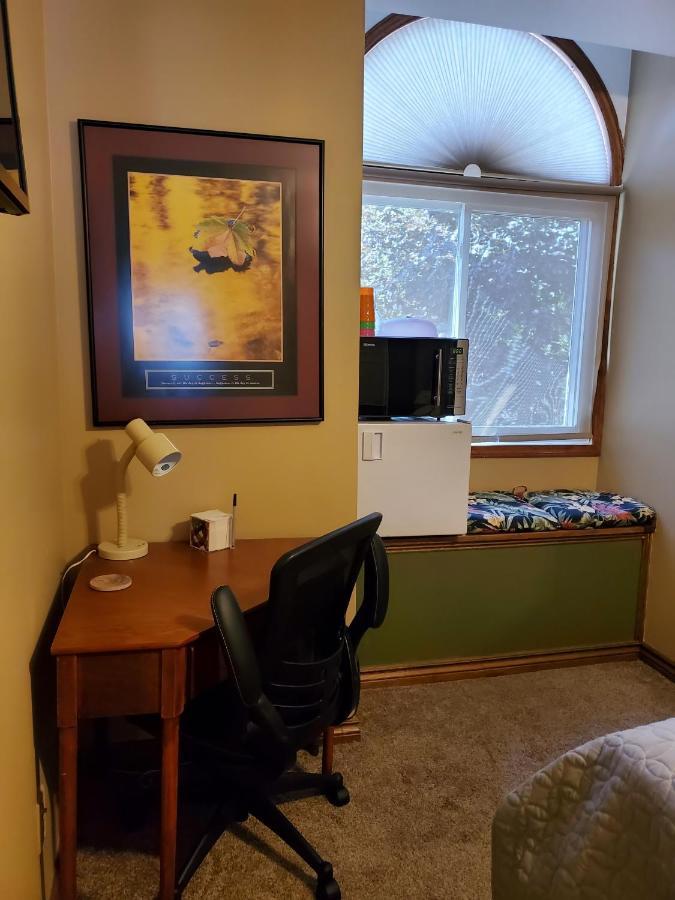 Hampton House Apartment Clinton Township Bagian luar foto